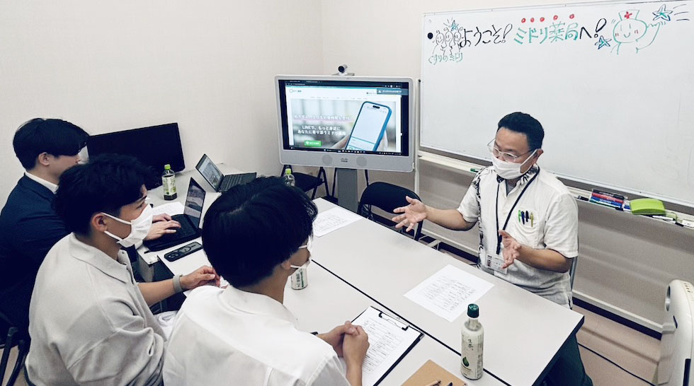 【薬局見学】県外の薬学生が来局！